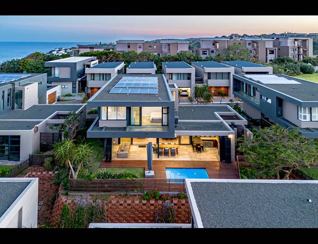 4 BEDROOM FREESTANDING FOR SALE IN SALT ROCK